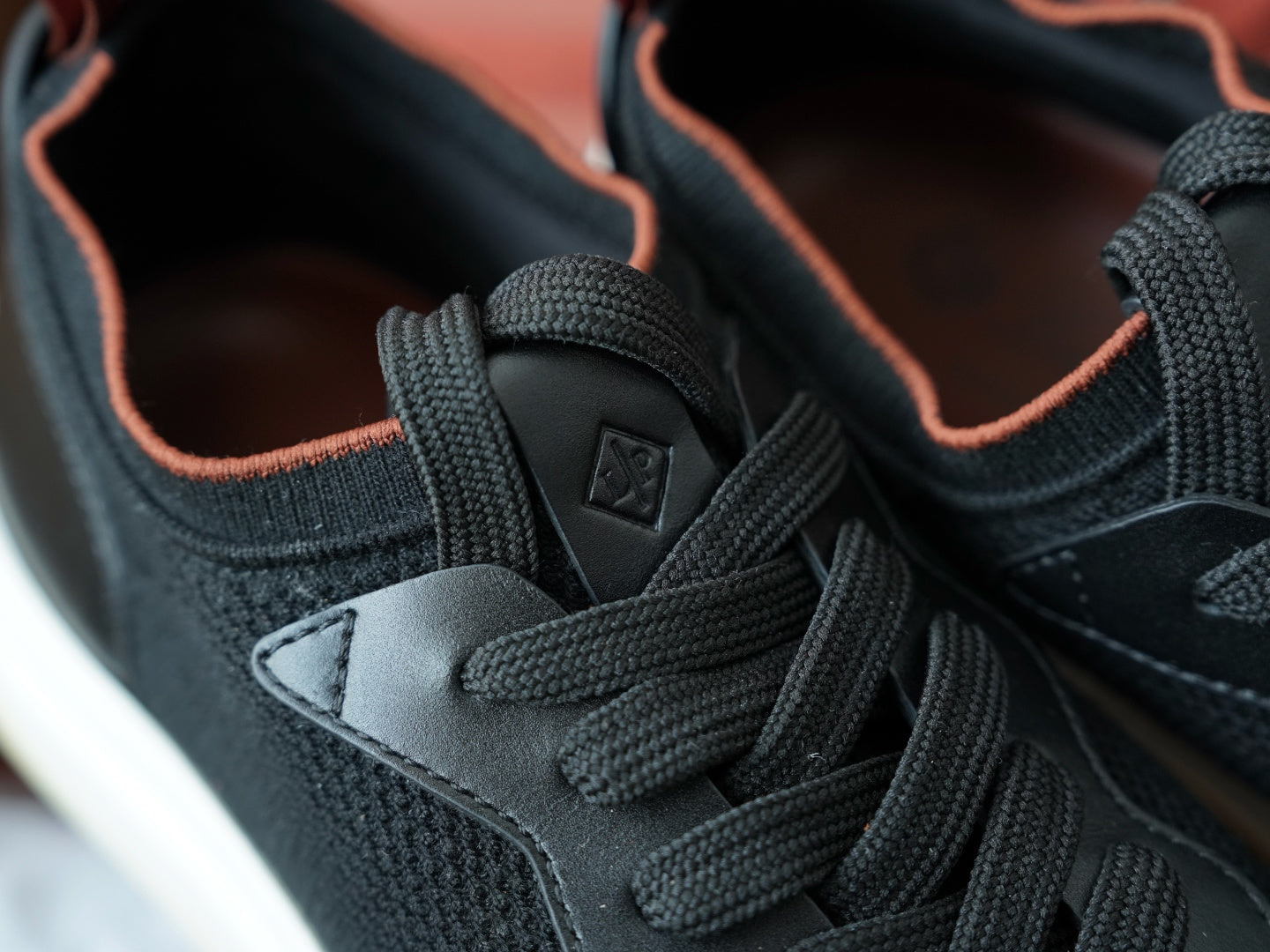 410 Sneakers