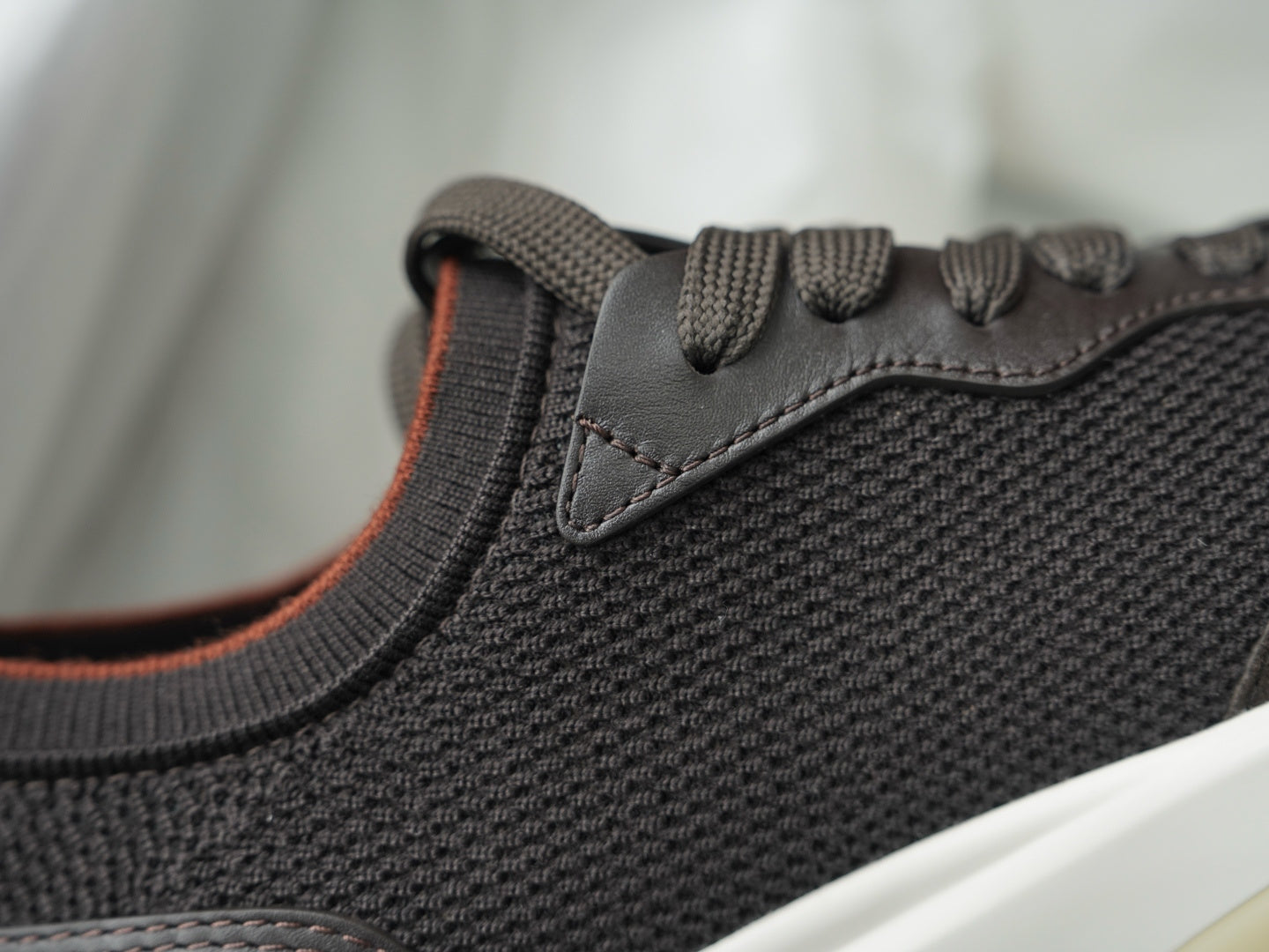 410 Sneakers