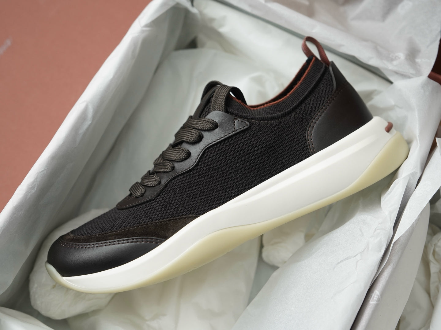 410 Sneakers